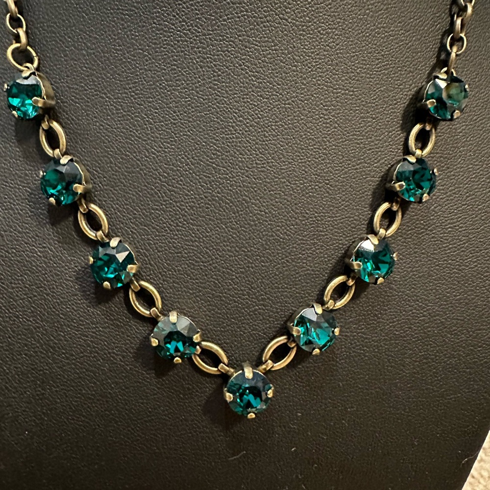 Boutique necklace and earrings